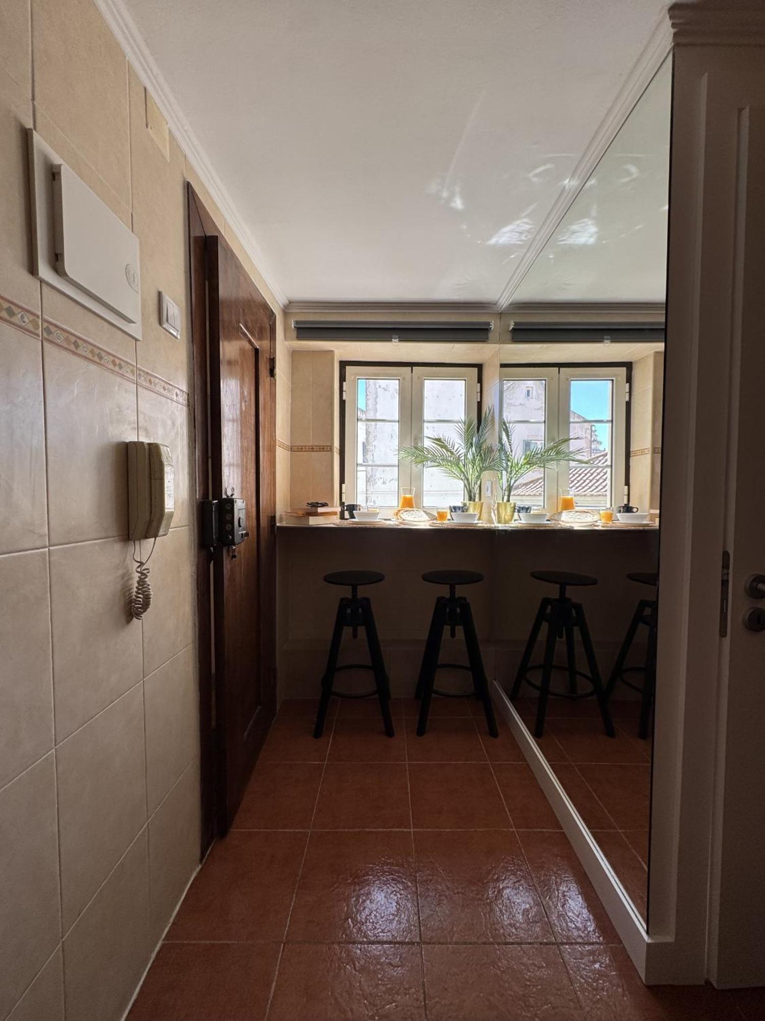 Alfama Historical Ii By Homing Apartment Lissabon