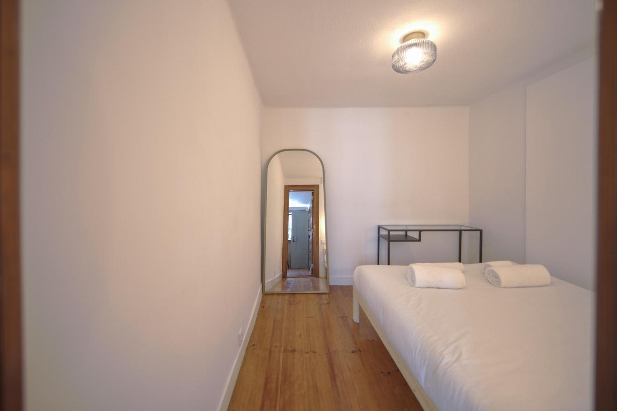 Alfama Historical Ii By Homing Lisbon